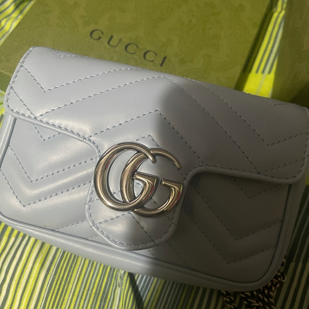 GG Marmont matelassé leather super mini bag